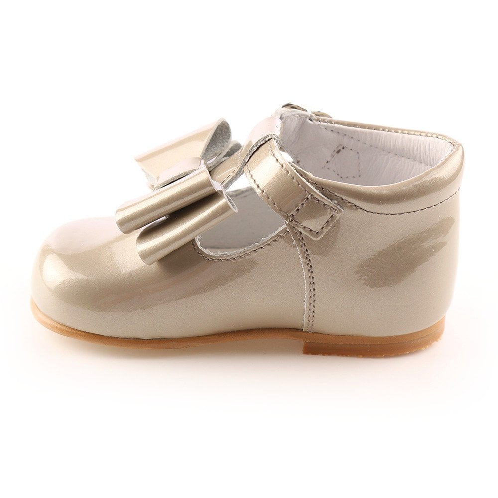 182810 Camel Bow T-Bar