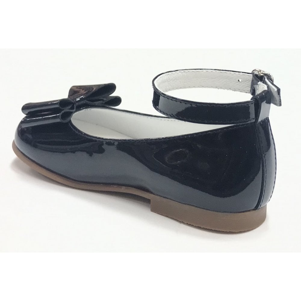 191950 Navy Bow Pump