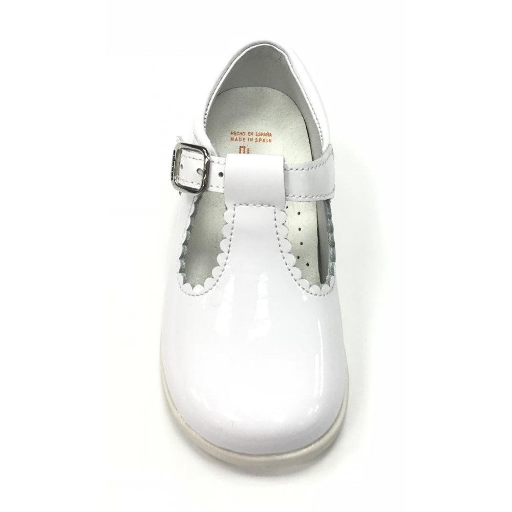 Y97411 Andanines Buckle T-Bar Shoe White Patent