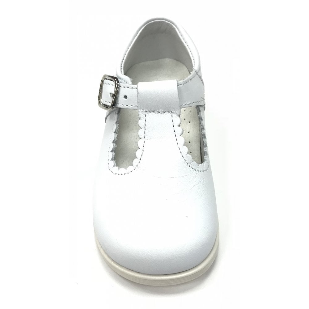 Y97411 Andanines Buckle T-Bar Shoe White Leather