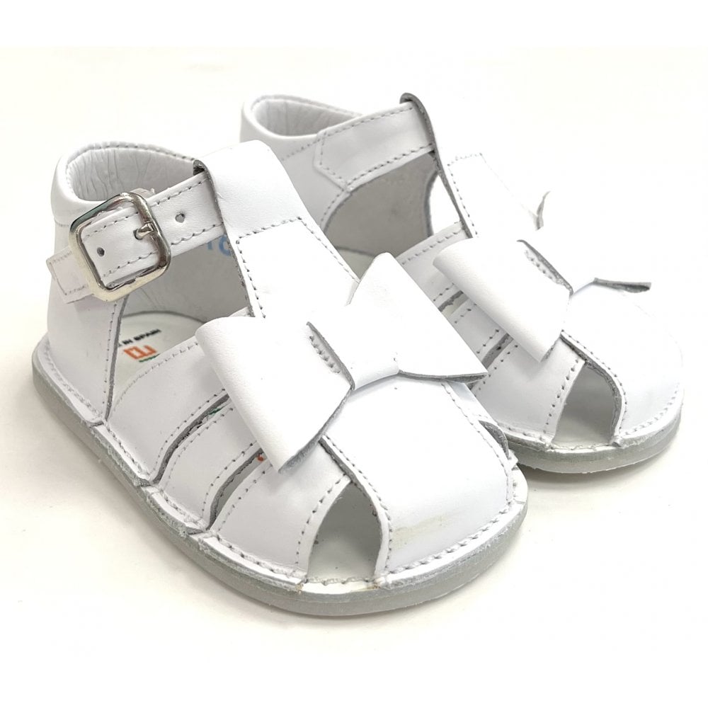 211077 Baby Girls Closed in Sandal with Bow White