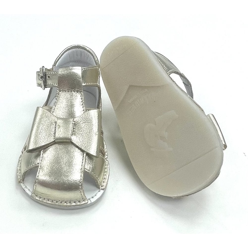 211077 Baby Girls Closed in Sandal with Bow Gold