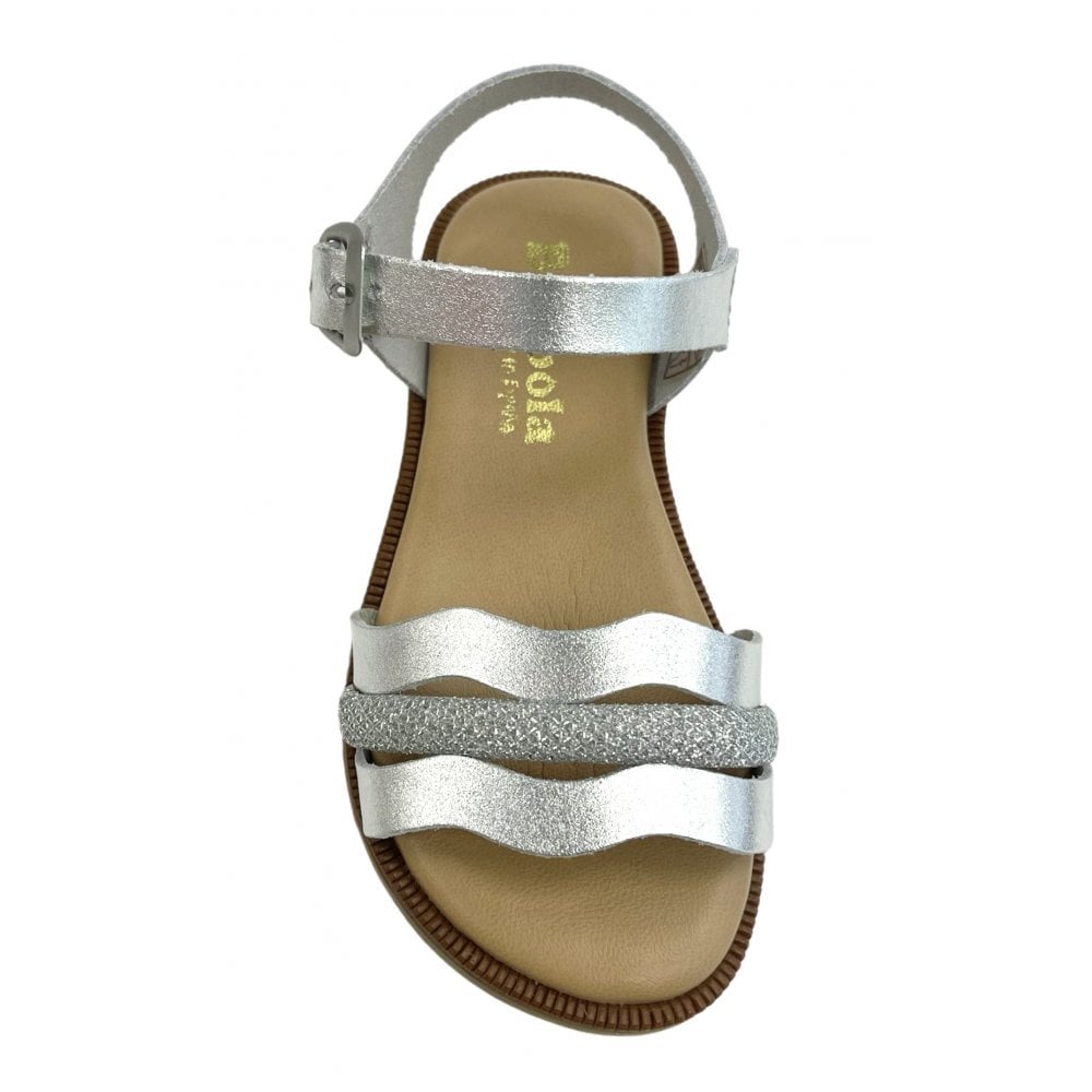 E704 Wave Strap Sandal Silver