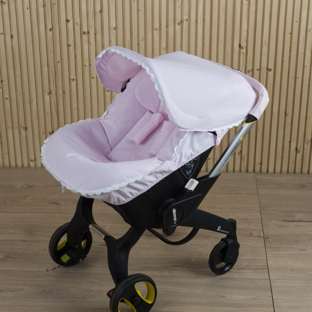 039227 Doona Scallop Car Seat Cover Pink
