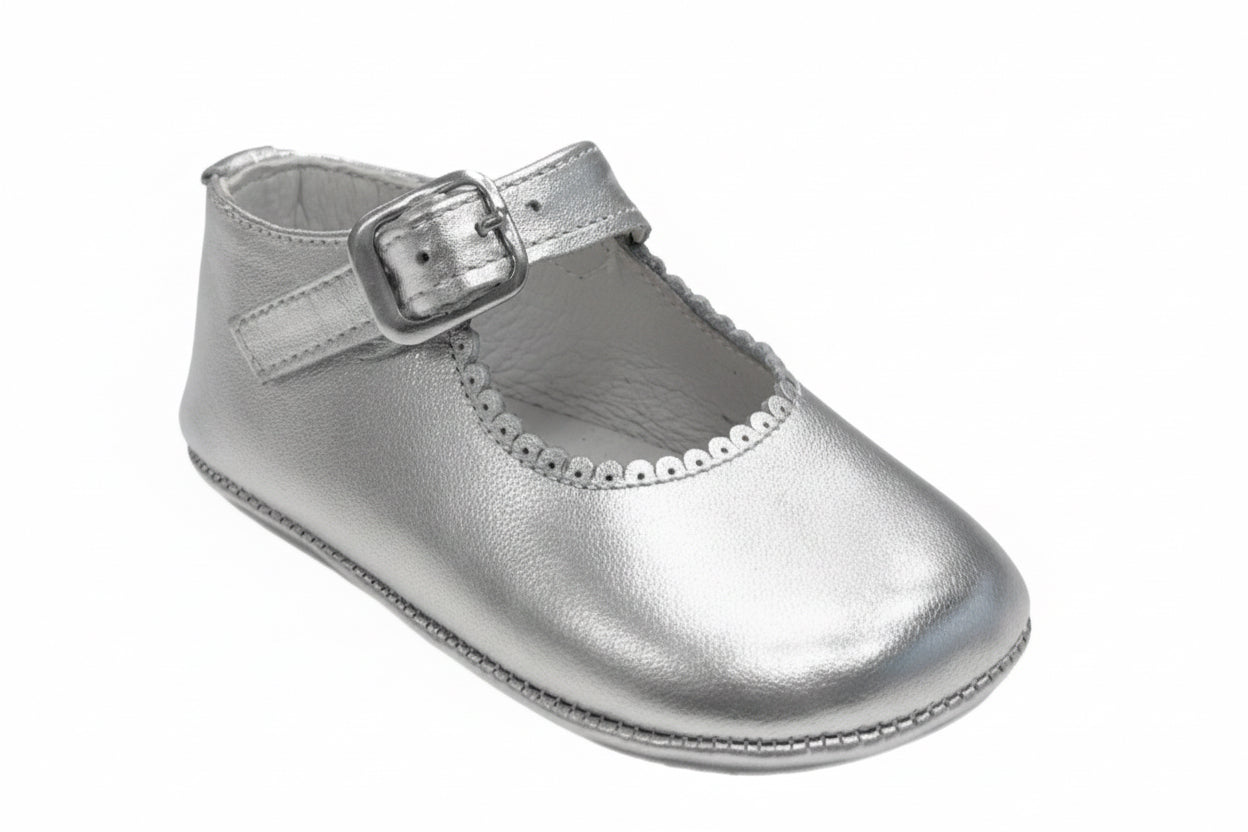 172901 Andanines Mary Jane Pram Shoe Silver