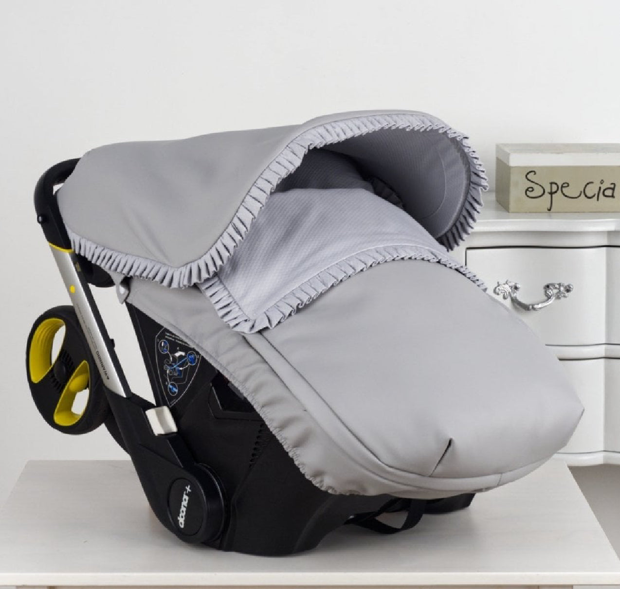 070246 Doona X Car Seat Cover Grey