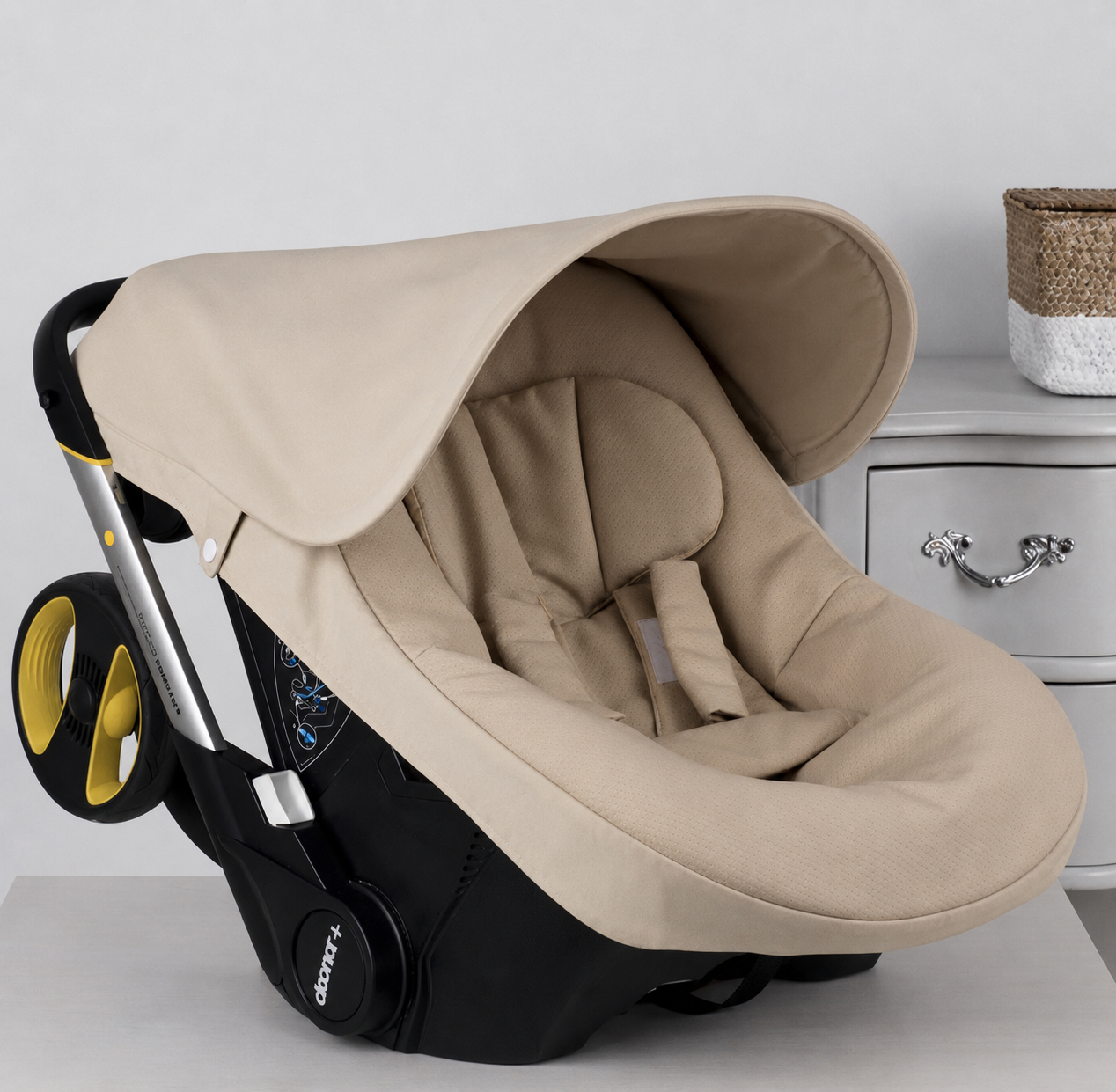 068227 Nubeluna Doona Car Seat Cover Camel Leather