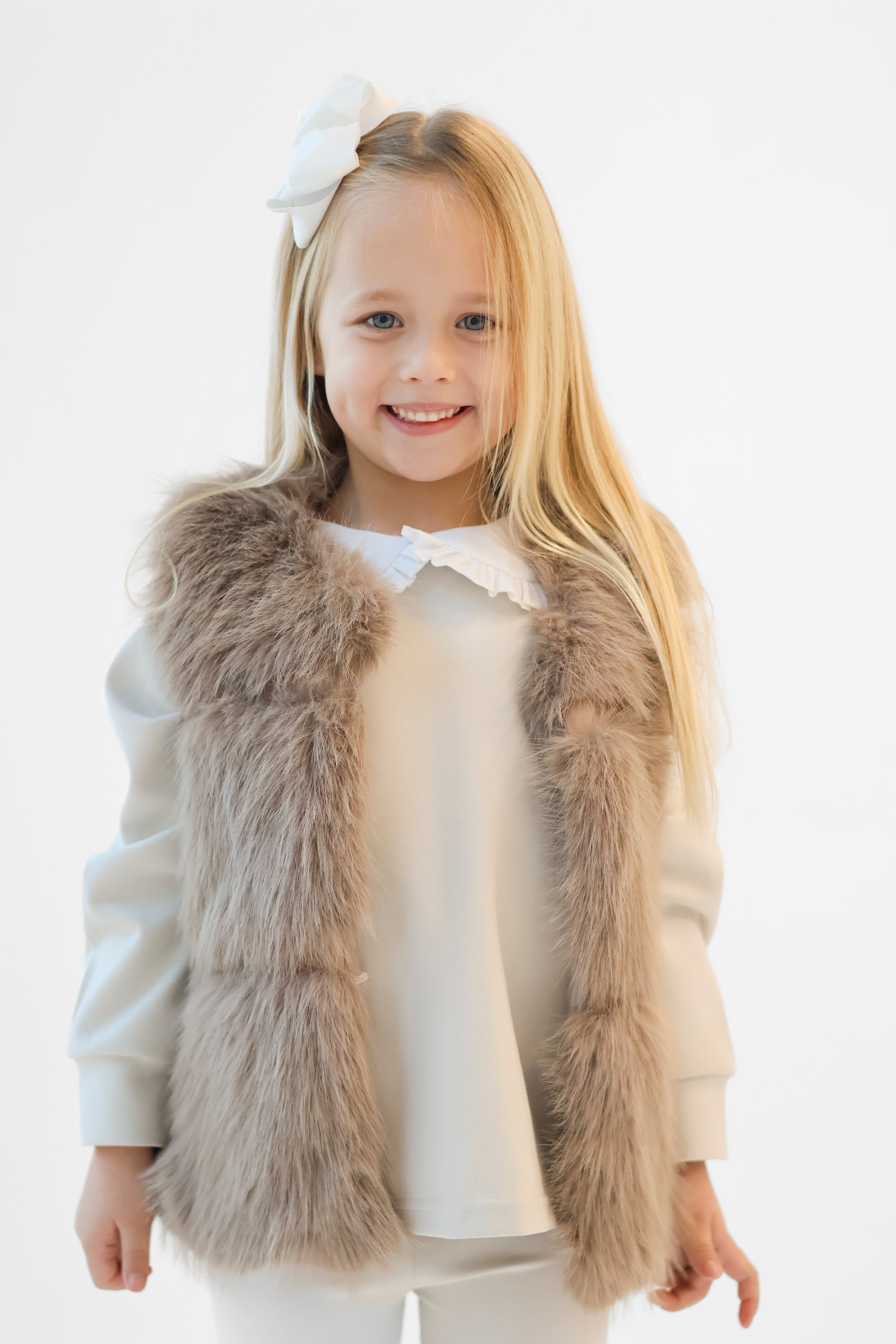Alora Girls Faux Fur Gilet Taupe