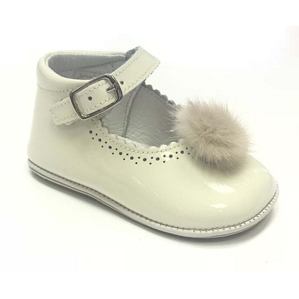 172009 Cream Pompom Pram Shoe