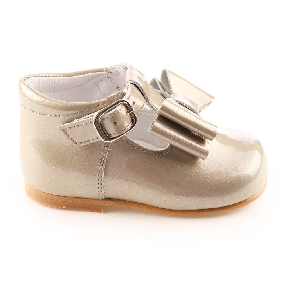 182810 Camel Bow T-Bar