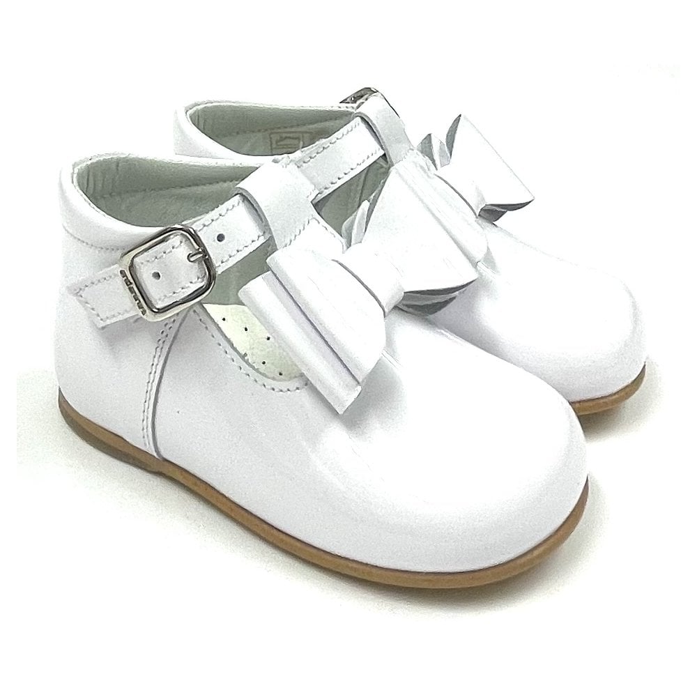 182810 White Bow T-Bar