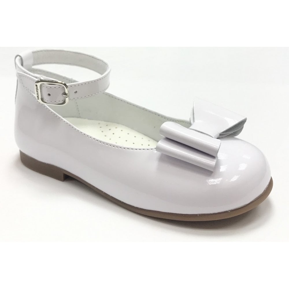 191950 White Bow Pump