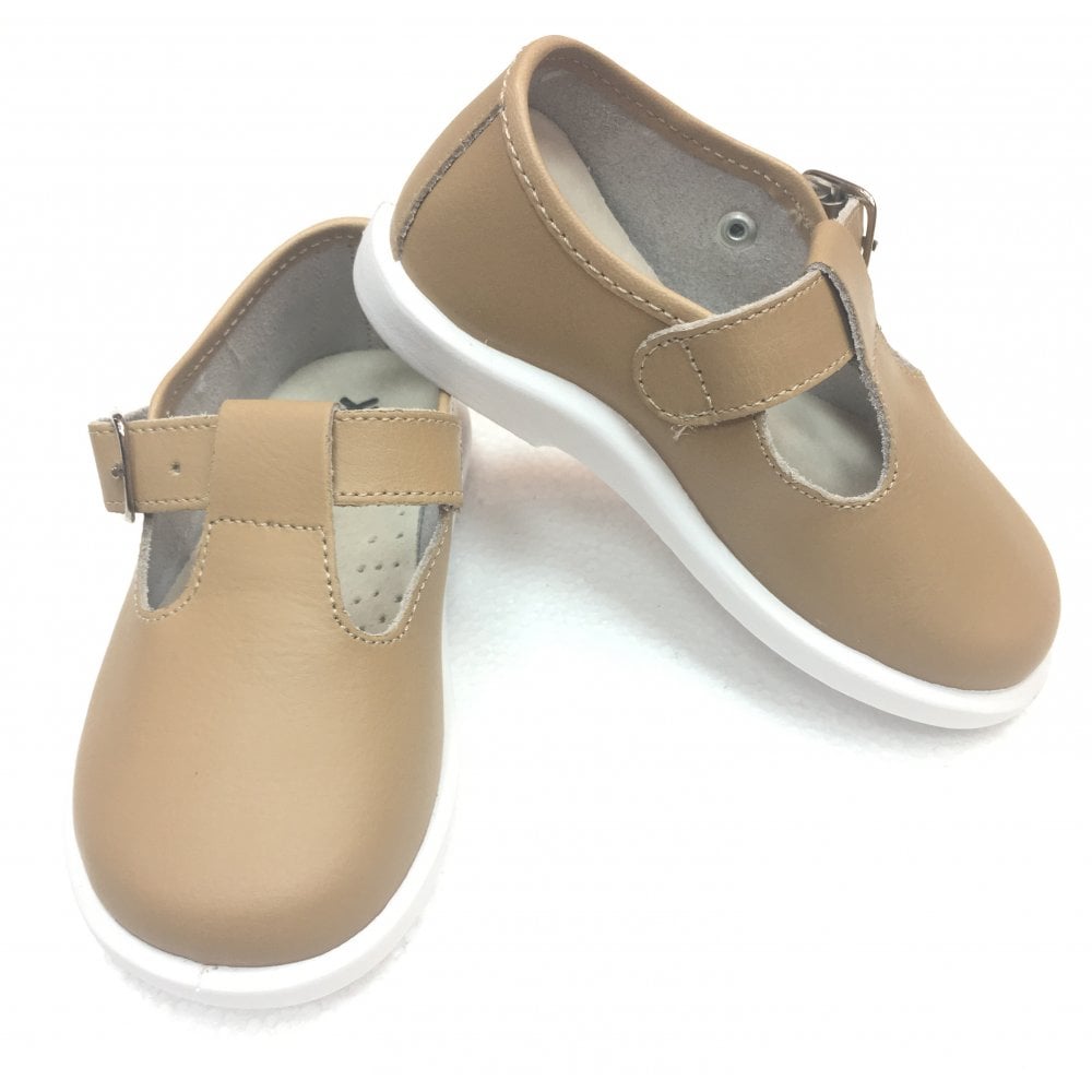 20200 Leather T-Bar Camel