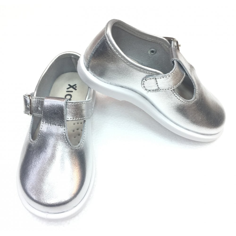 20200 Leather T-Bar Silver