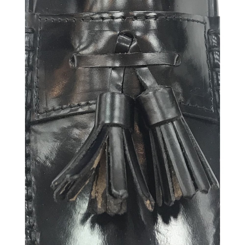 4432 Tassel Loafer Black High Shine