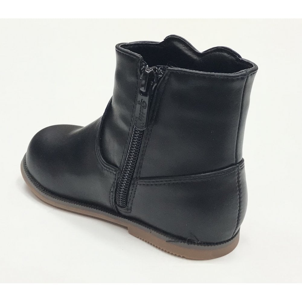 A3124 Black Heart Boot