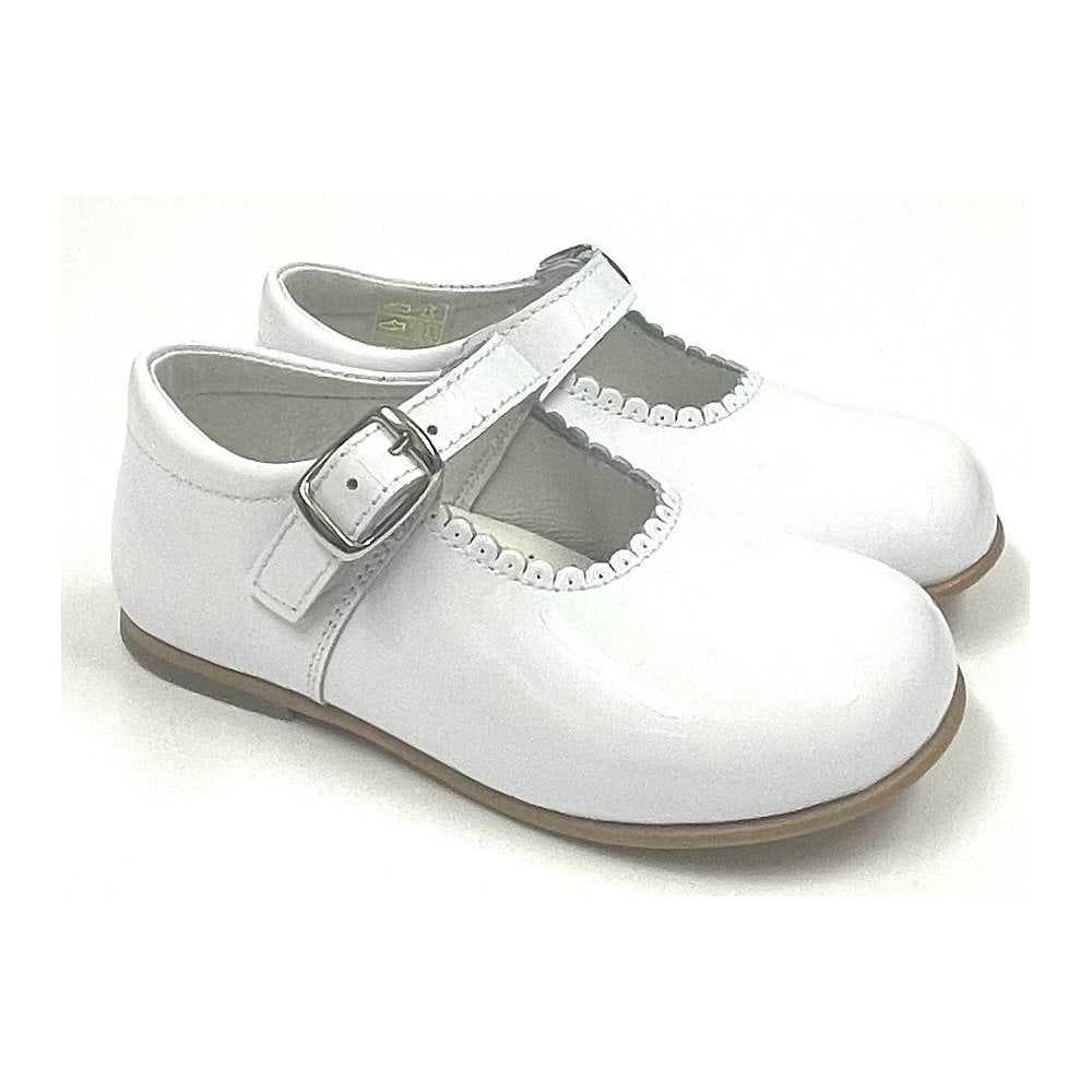 Mary Janes Girls Classic Buckle Shoe White Patent