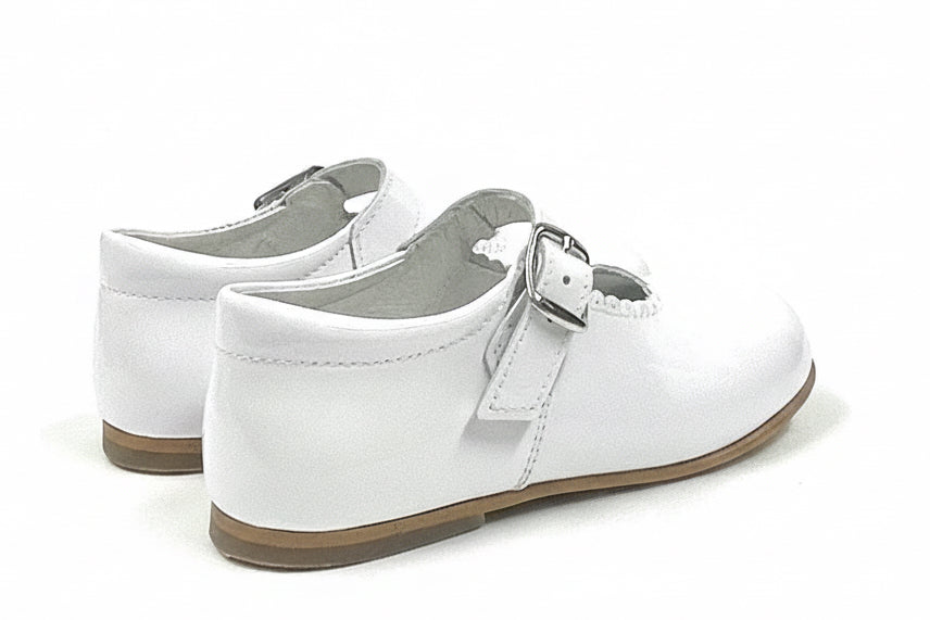 Mary Janes Girls Classic Buckle Shoe White Patent