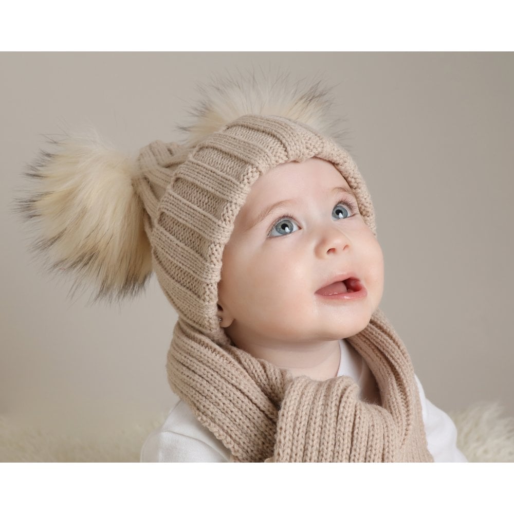 Double Pom Hat Camel
