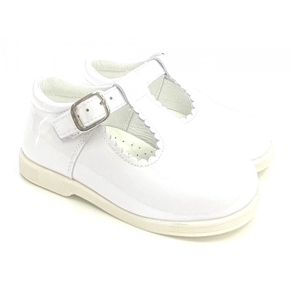 Y97411 Andanines Buckle T-Bar Shoe White Patent