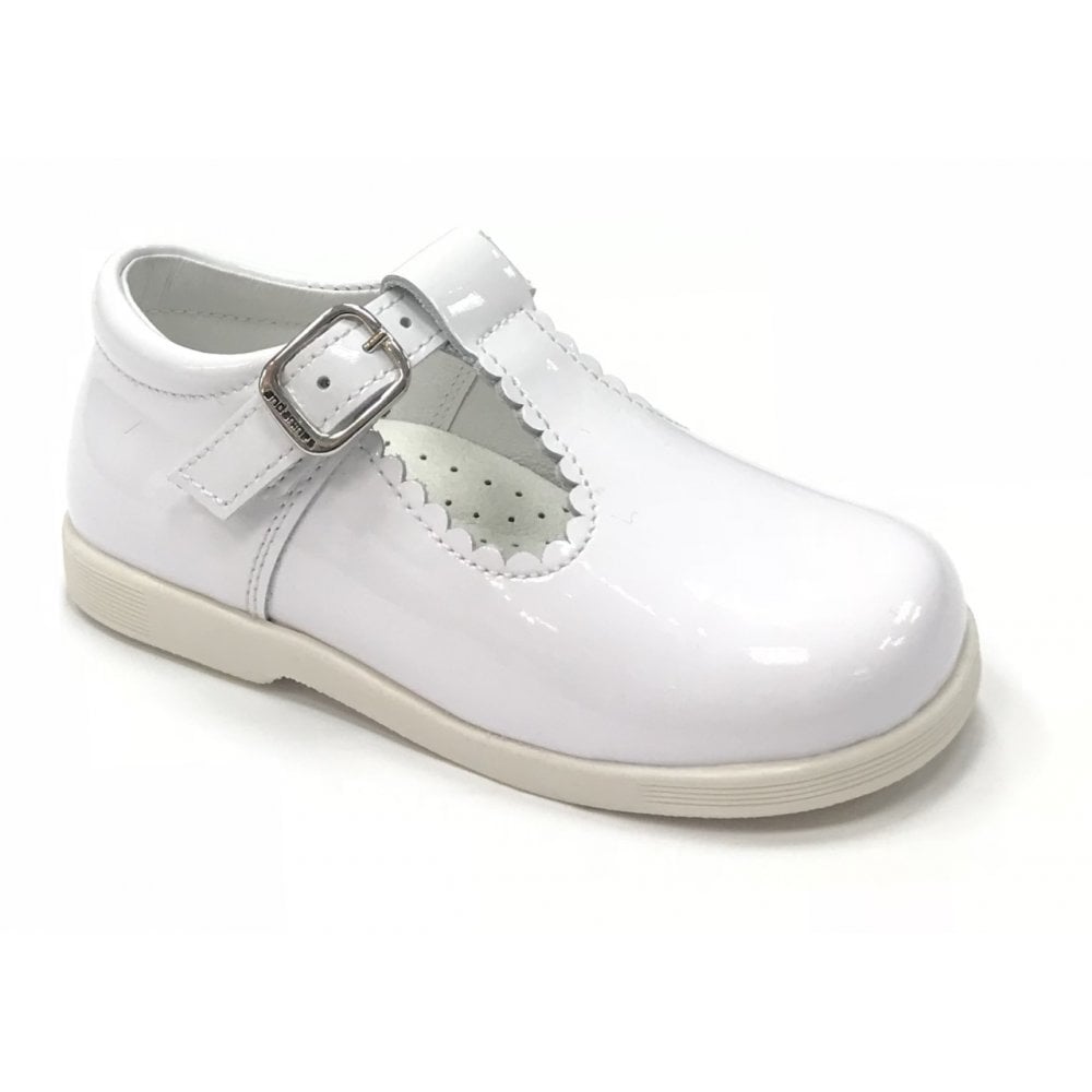 Y97411 Andanines Buckle T-Bar Shoe White Patent