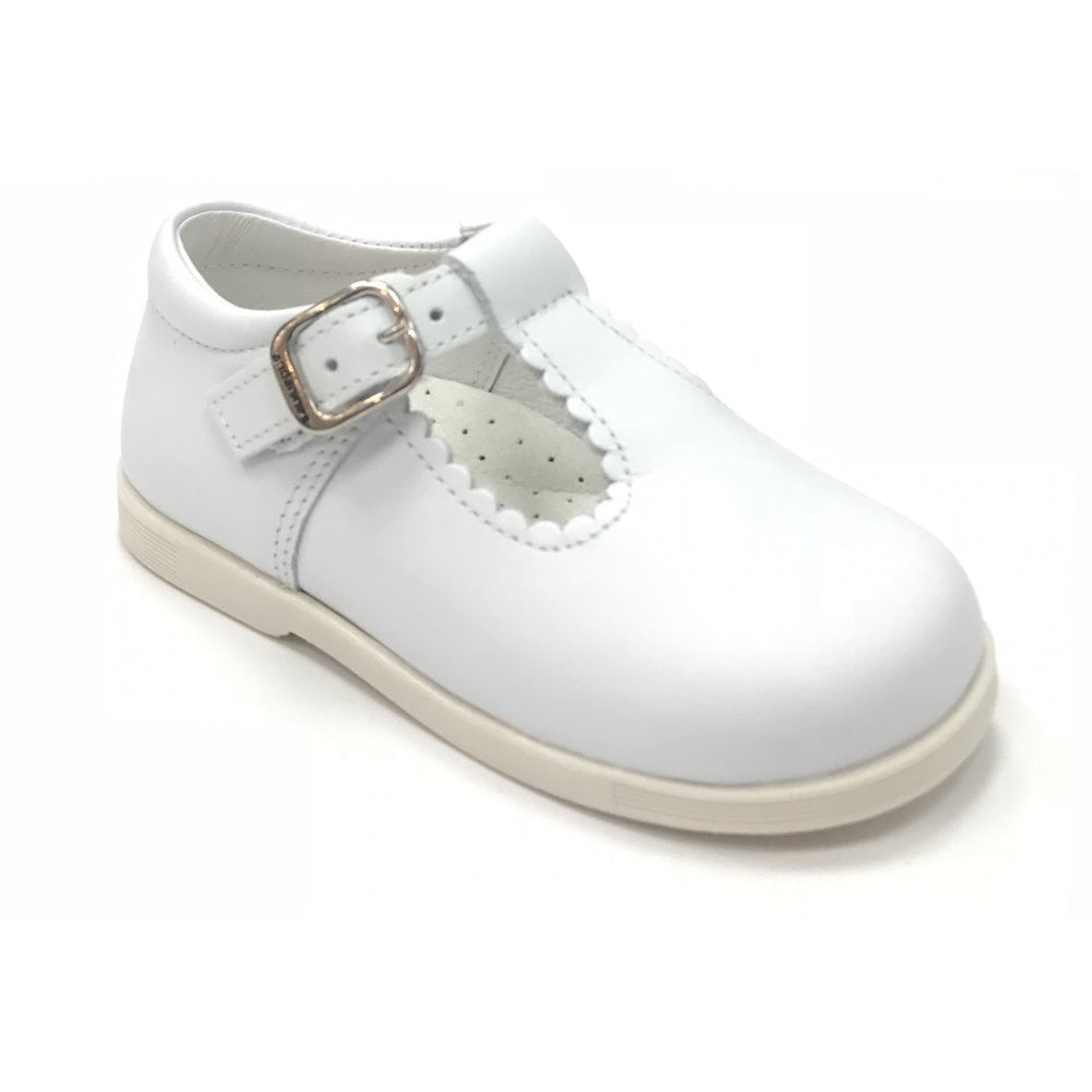 Y97411 Andanines Buckle T-Bar Shoe White Leather