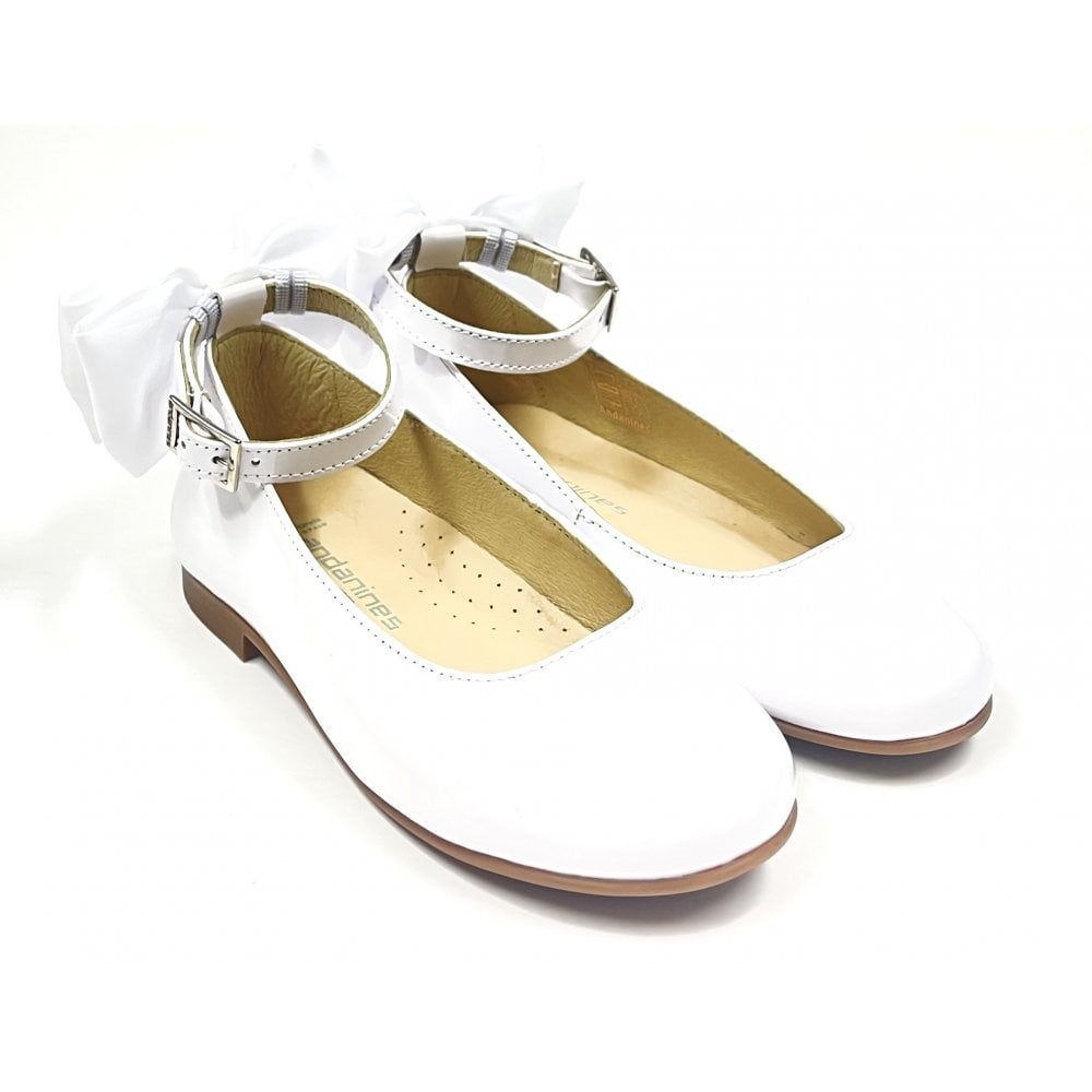 191950 Girls White Patent Bow Shoe