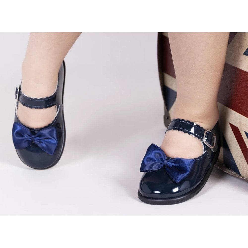 Bay Pods Navy Bow