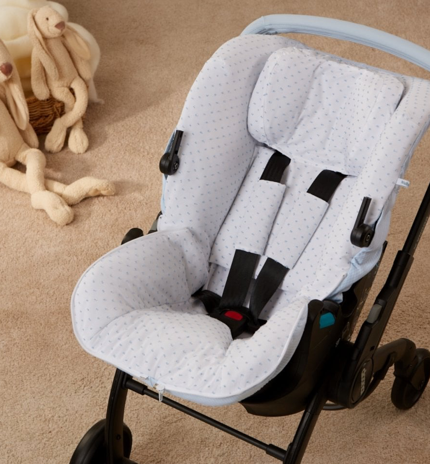 068246 Doona X Baby White/Blue Leather