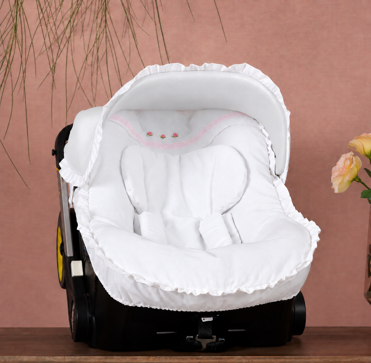 072227 White Rose Bud Car Seat Doona Cover