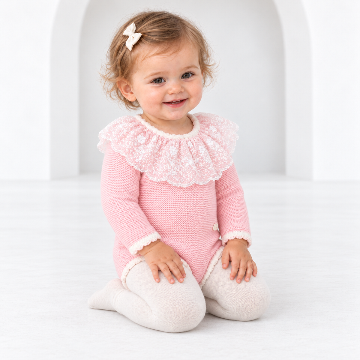 9215 Baby Girls Knitted Romper With Lace Frilly Collar Pink