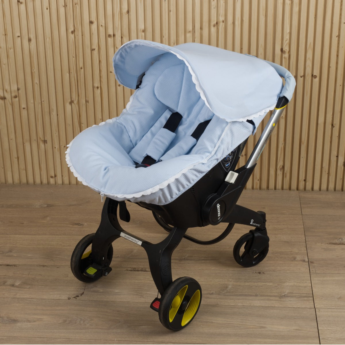 039227 Doona Scallop Car Seat Cover Blue