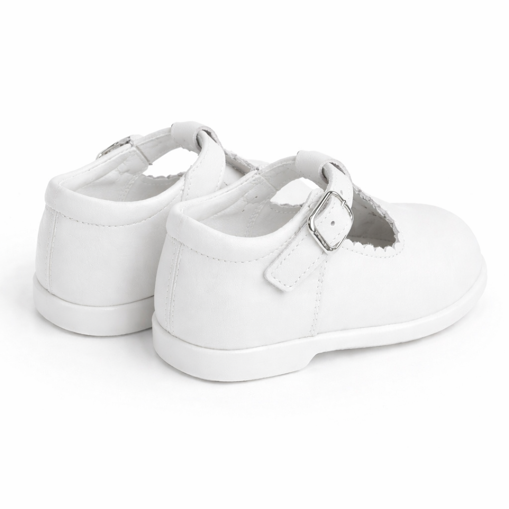 Y97411 Andanines Buckle T-Bar Shoe White Leather