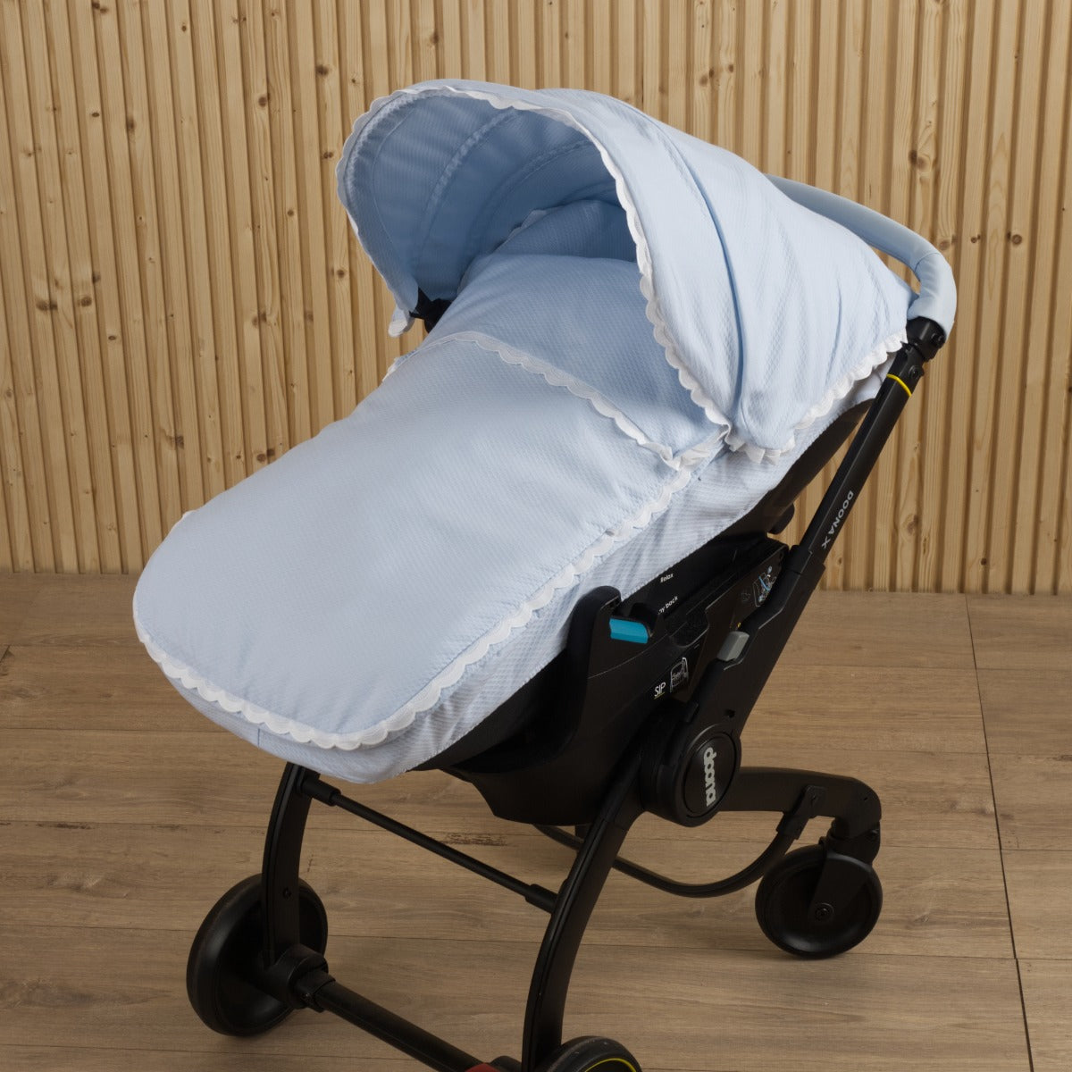 039245 Doona X Scallop Car Seat Cover Blue