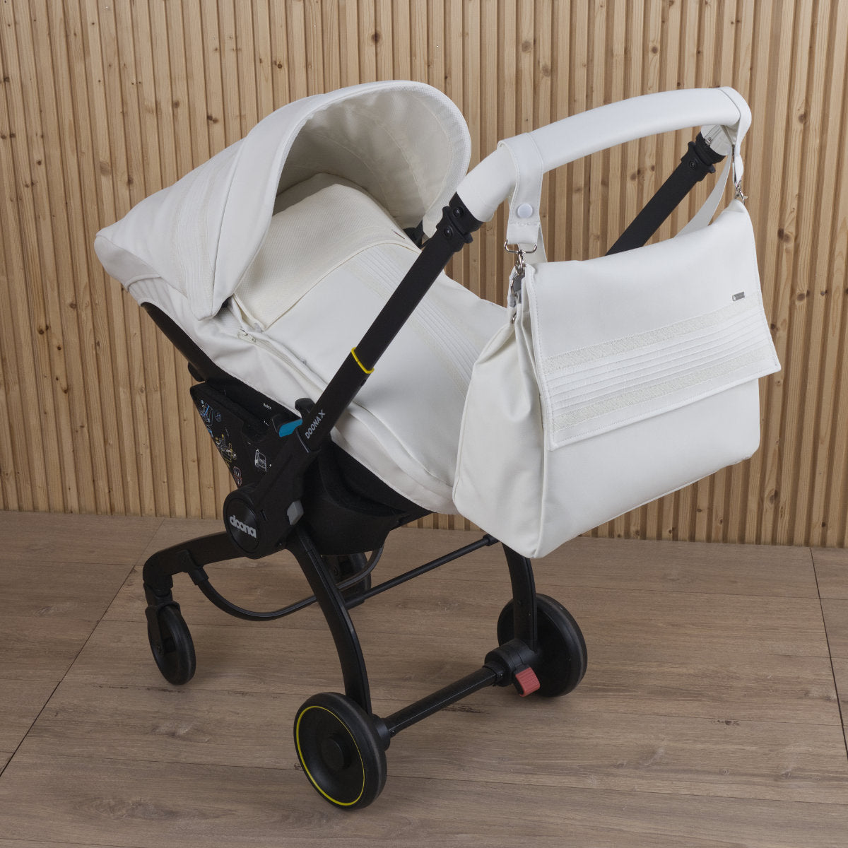 025227 Doona Car Seat LUXURY Special Edition Lace Cover Leatherette Cream