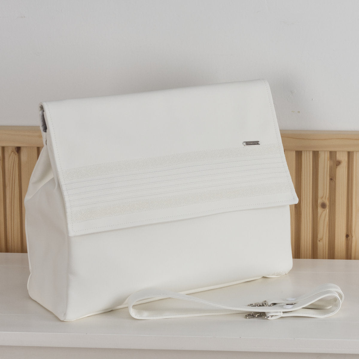 Nubeluna Laced Special Edition Bag Cream
