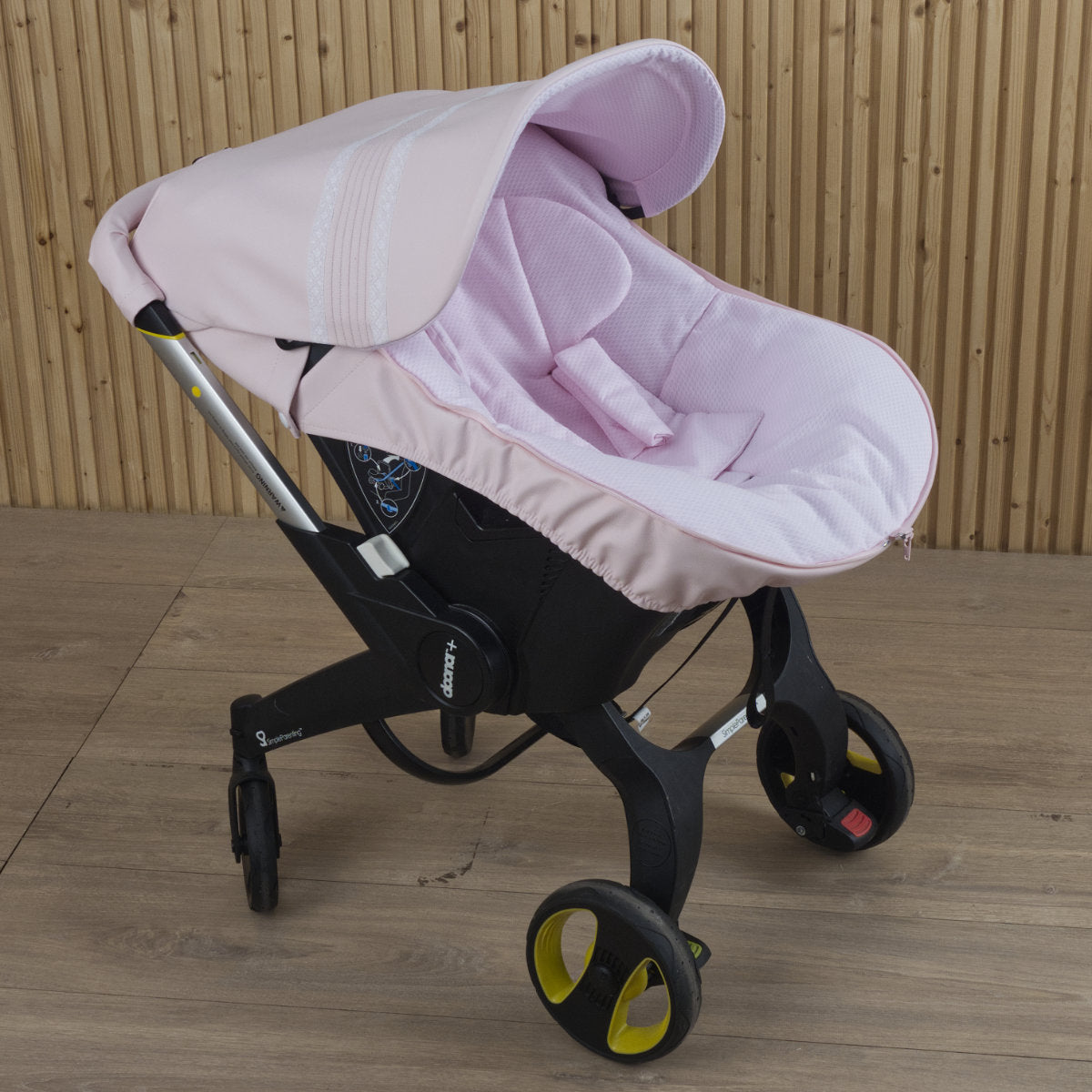 025227 Doona Car Seat LUXURY Special Edition Lace Cover Leatherette Pink