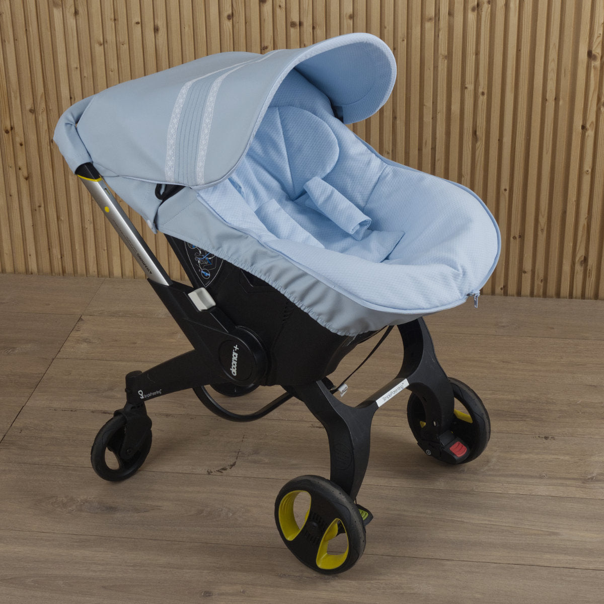 025227 Doona Car Seat LUXURY Special Edition Lace Cover Leatherette Blue