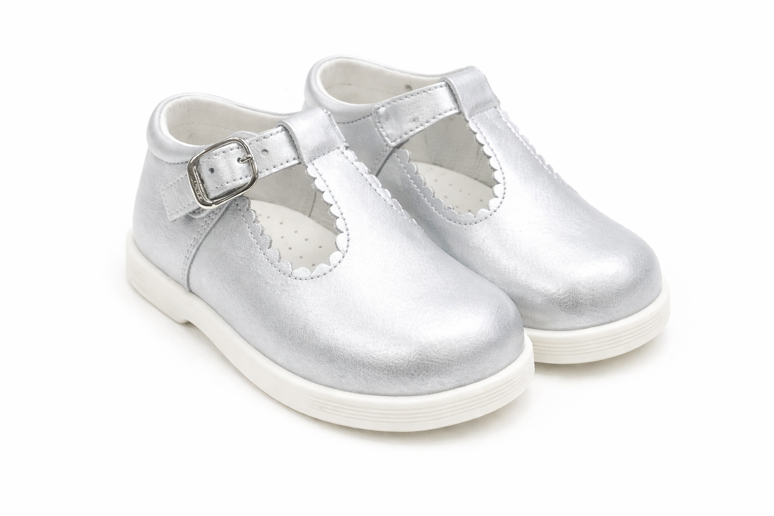 Y97411 Andanines Buckle T-Bar Shoe Silver