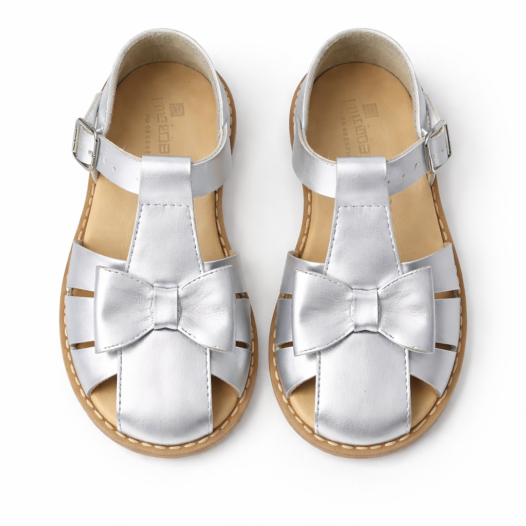 251334 Andanines Closed In Bow Sandal Silver