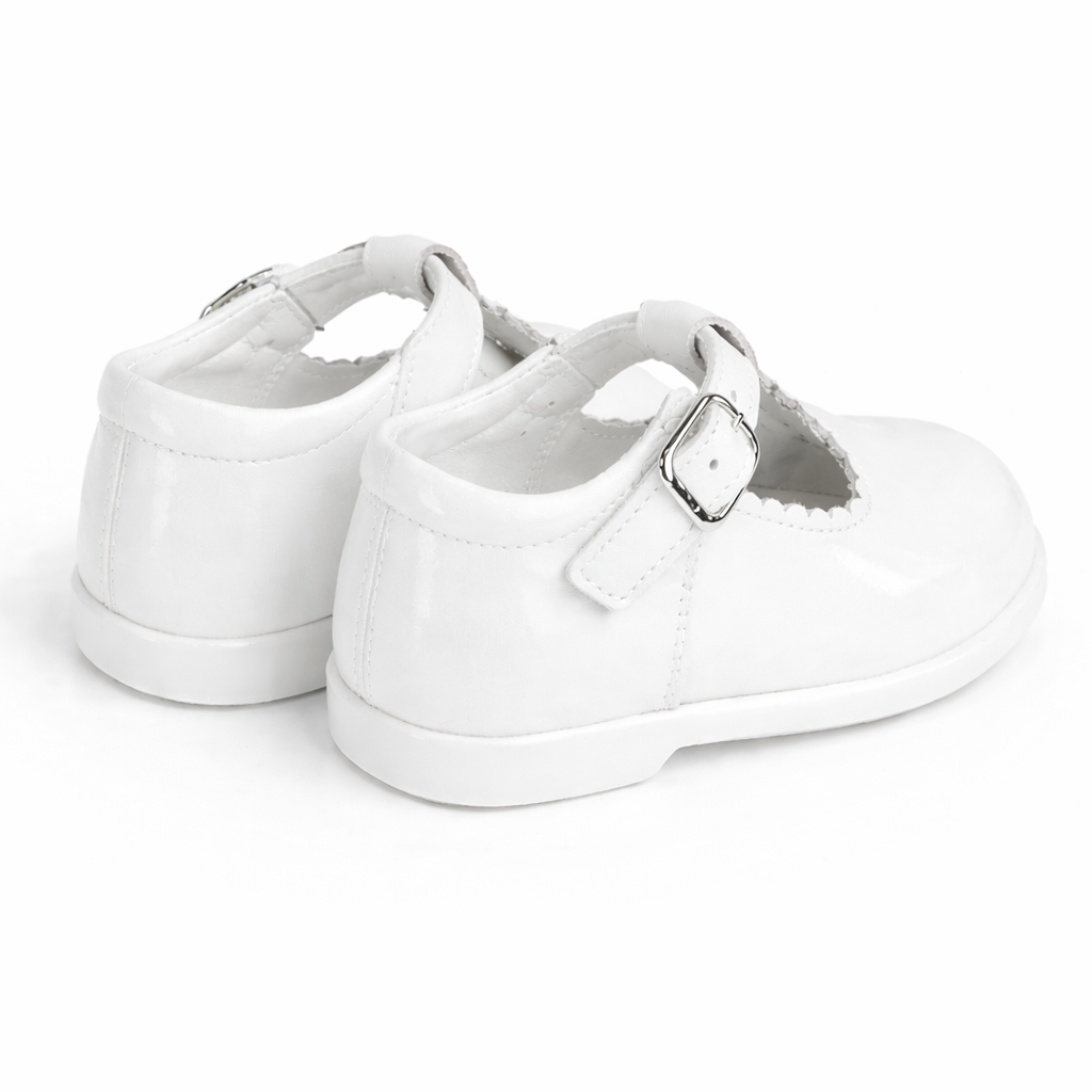 Y97411 Andanines Buckle T-Bar Shoe White Patent