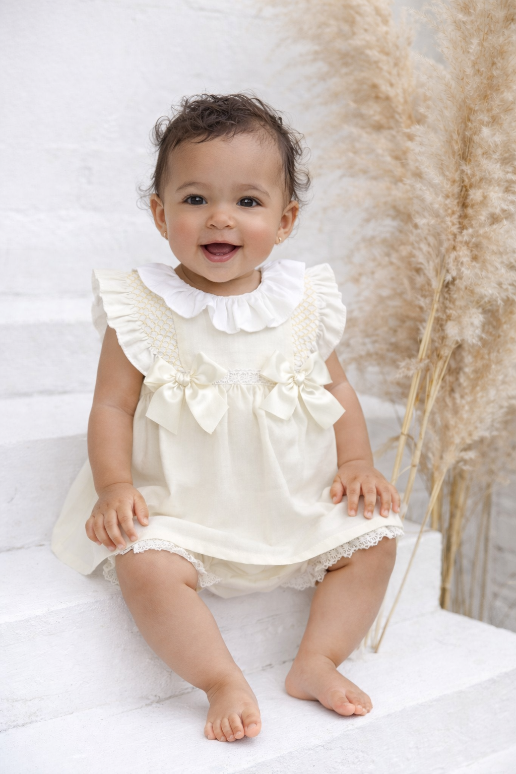 SG154 Baby Girls Frilly Collar Dress & Bloomers Lemon