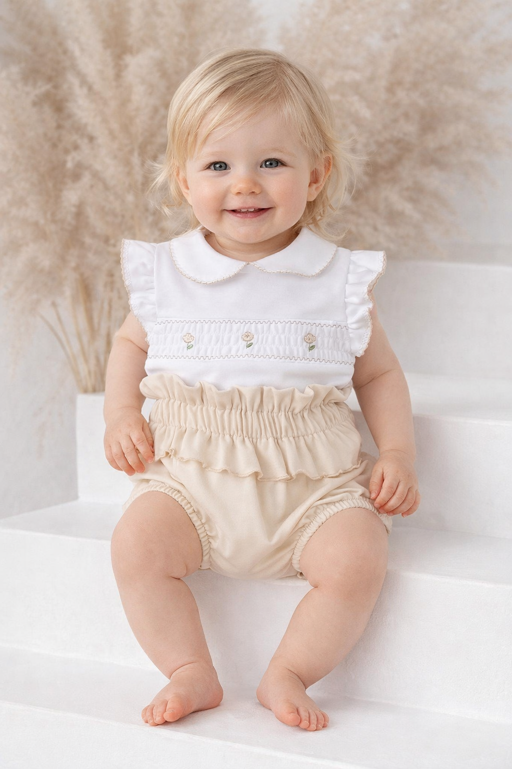 SG241 Baby Girls Smocked Rose T Shirt & Bloomers Beige