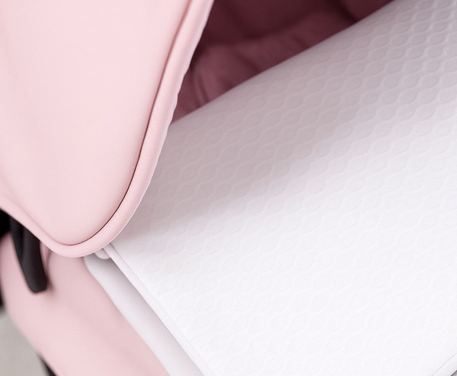 068287 Nubeluna Doona Car Seat Cover Pink/White Leather